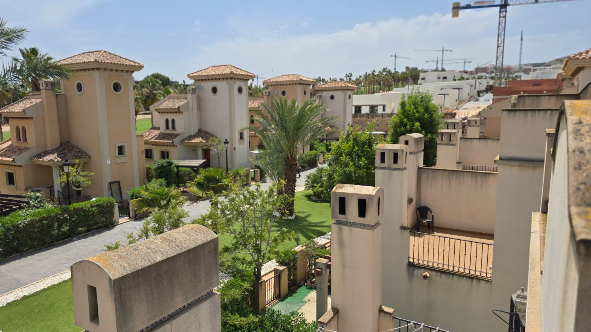 Resale - Villa -
Algorfa - La finca Golf