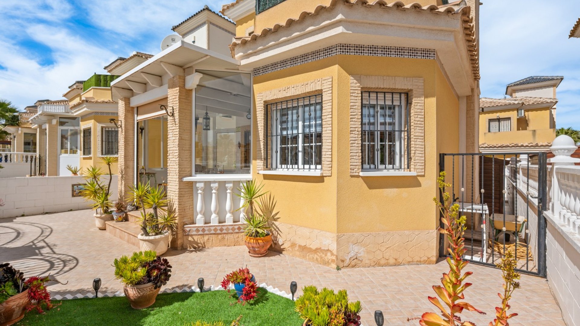Resale - Villa -
Algorfa - Lo Crispin