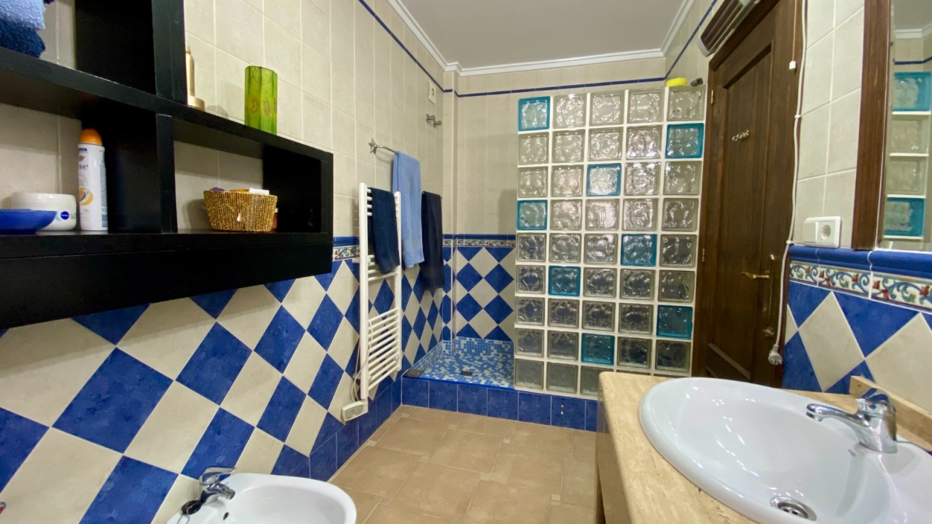 Resale - Villa -
Algorfa - Lomas de La Juliana