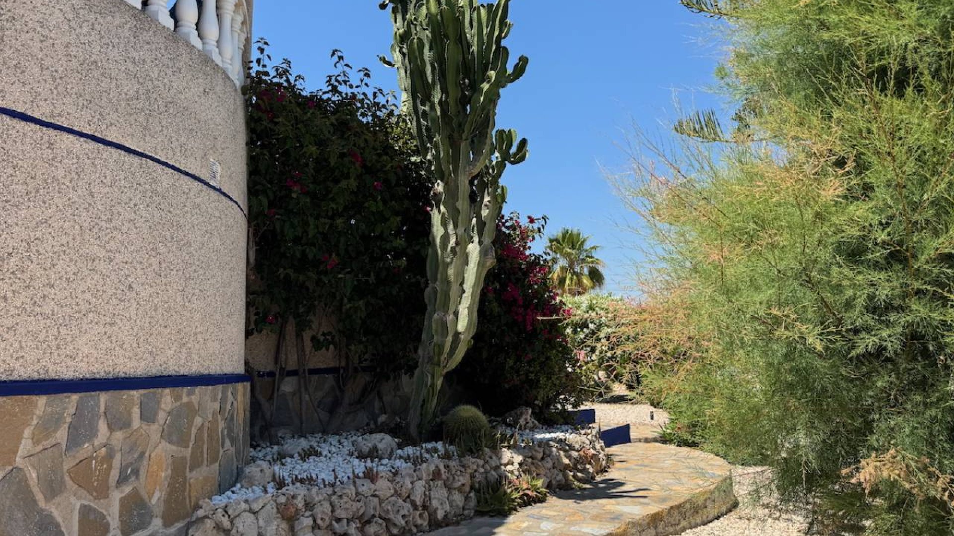 Resale - Villa -
Algorfa - Lomas de La Juliana