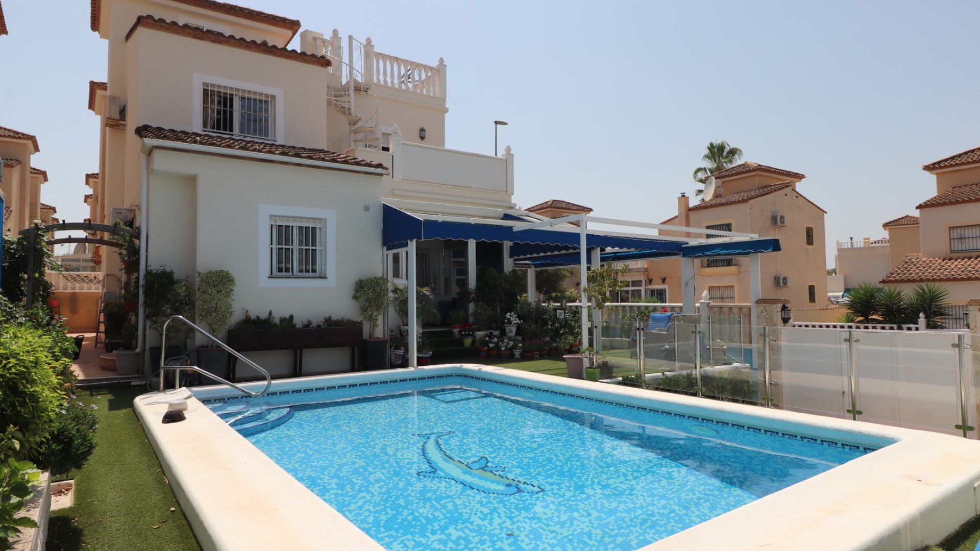 Resale - Villa -
Algorfa - Montebello