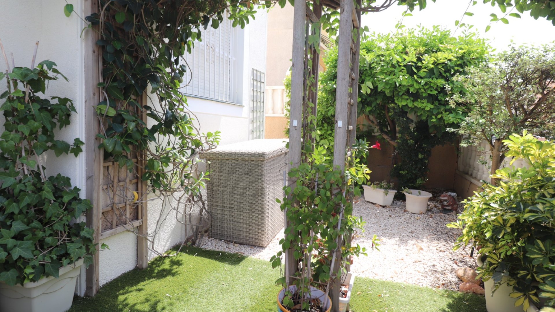 Resale - Villa -
Algorfa - Montebello