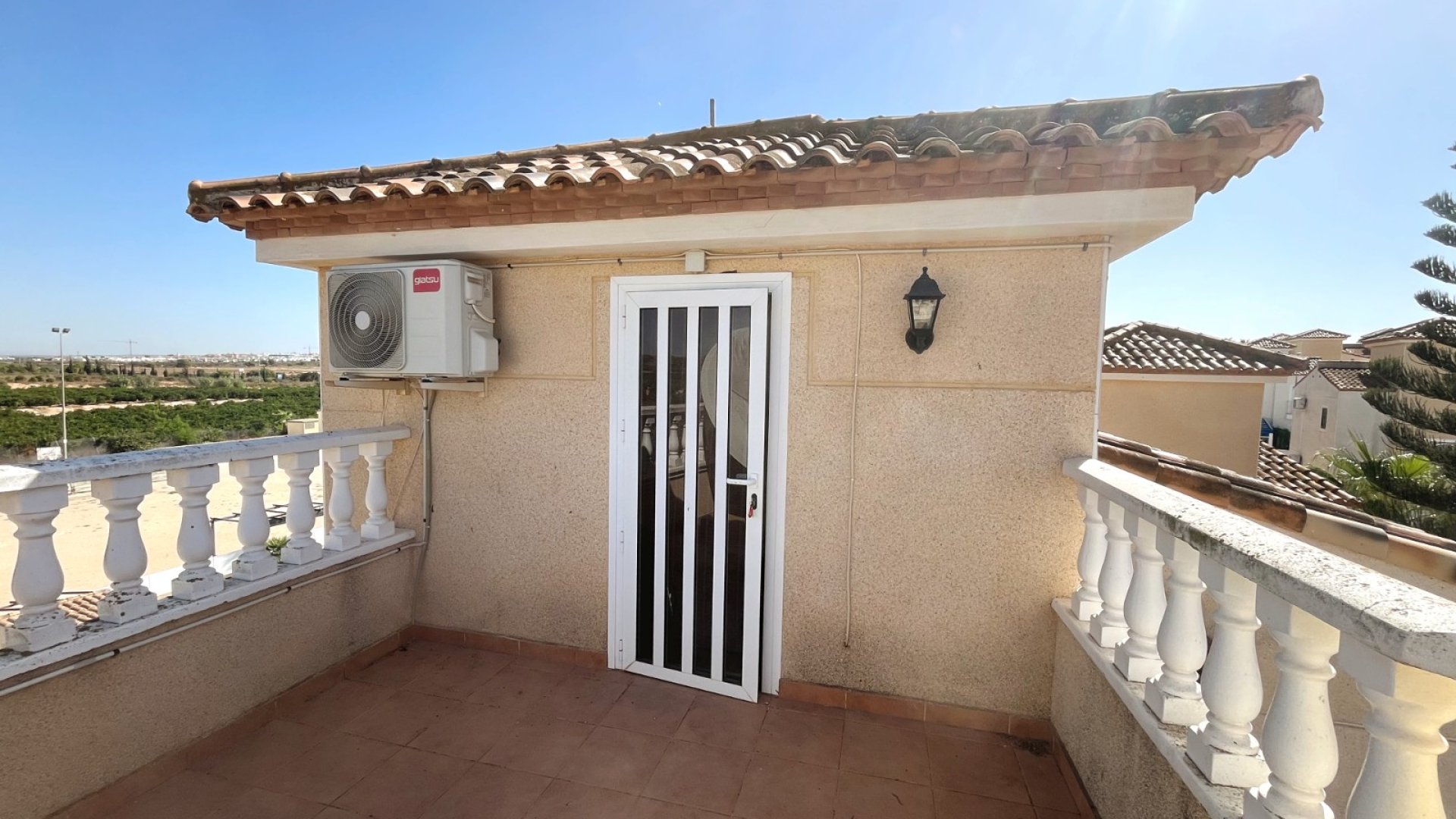 Resale - Villa -
Algorfa - Montebello