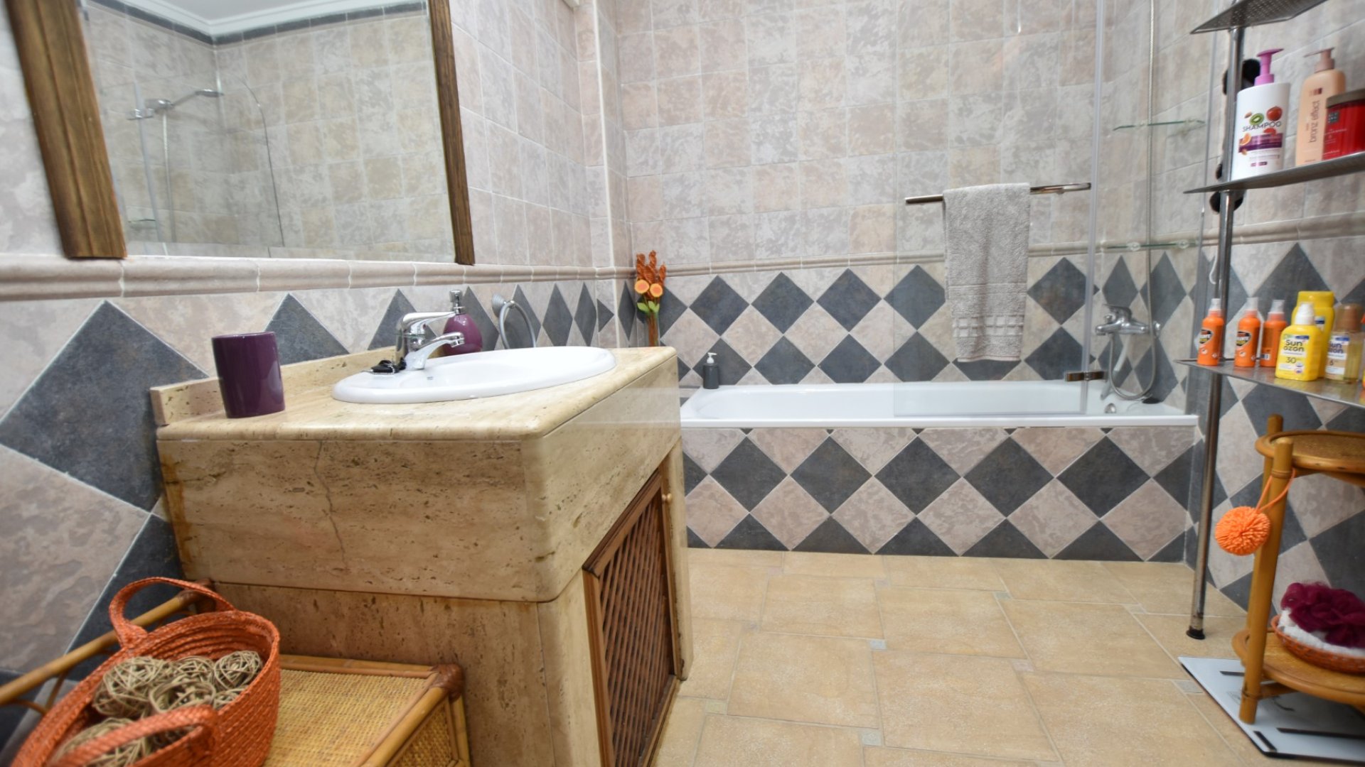 Resale - Villa -
Algorfa - Montemar