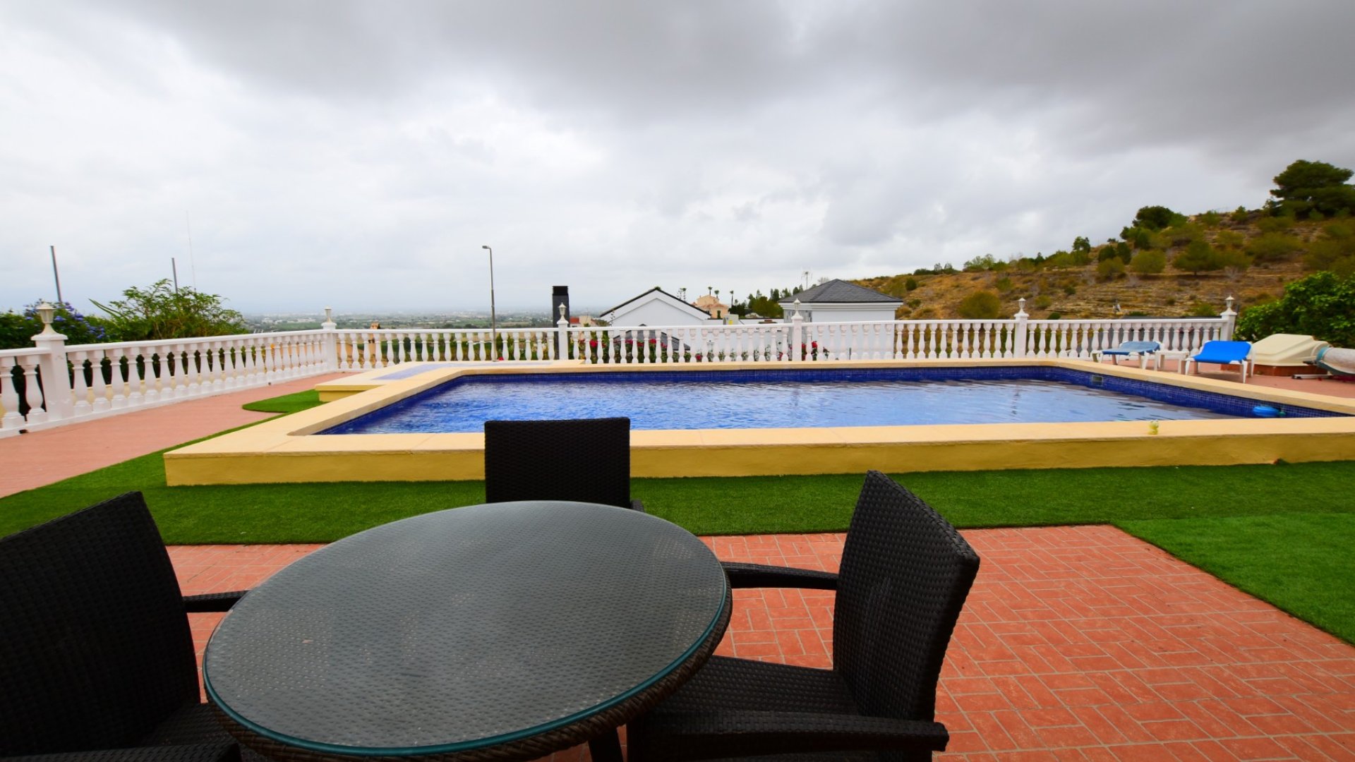 Resale - Villa -
Algorfa - Montemar