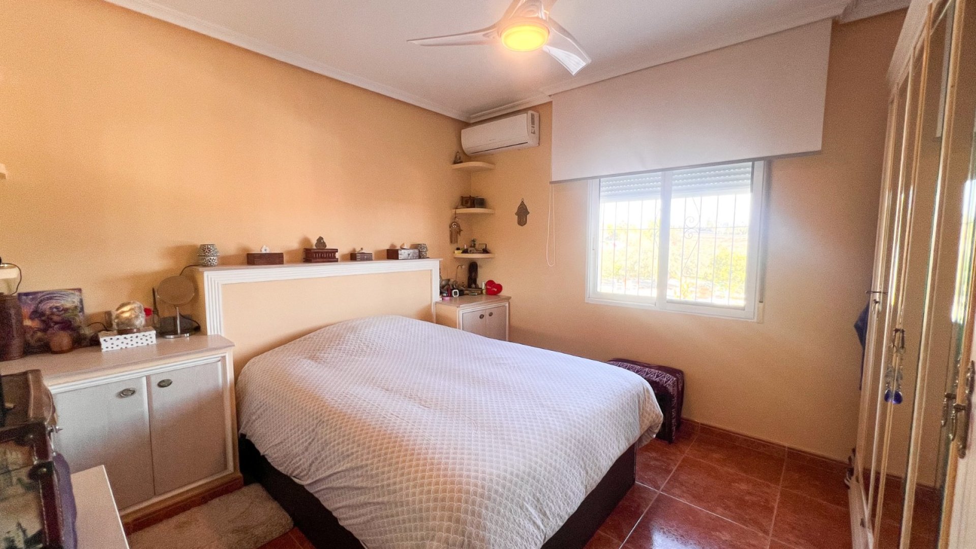 Resale - Villa -
Alicante - Moralet - Cañada del Fenollar