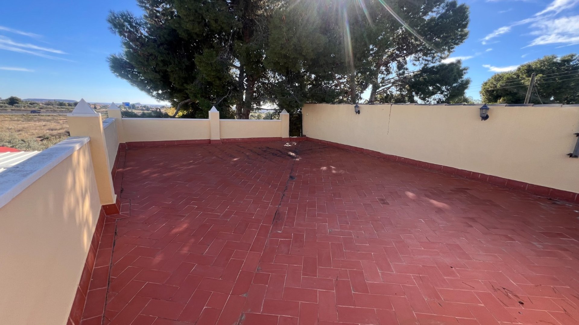Resale - Villa -
Alicante - Moralet - Cañada del Fenollar