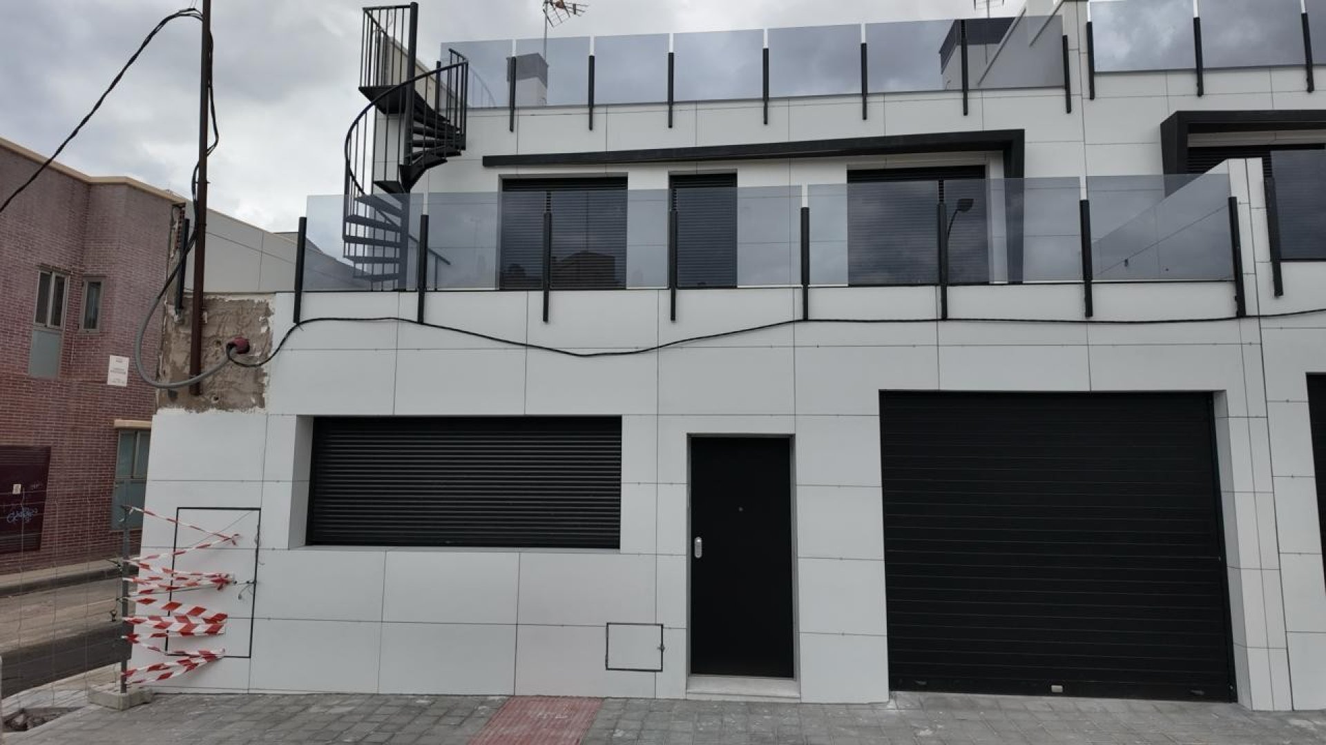 Resale - Villa -
Alicante - Vistahermosa