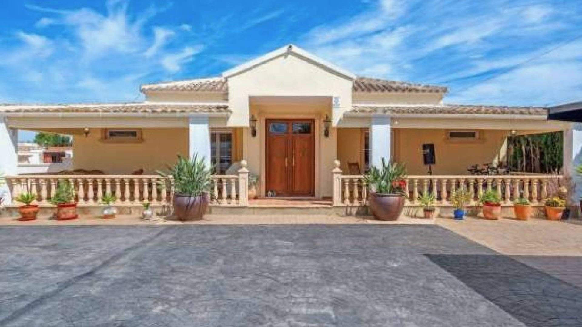 Resale - Villa -
Almoradí - Heredades