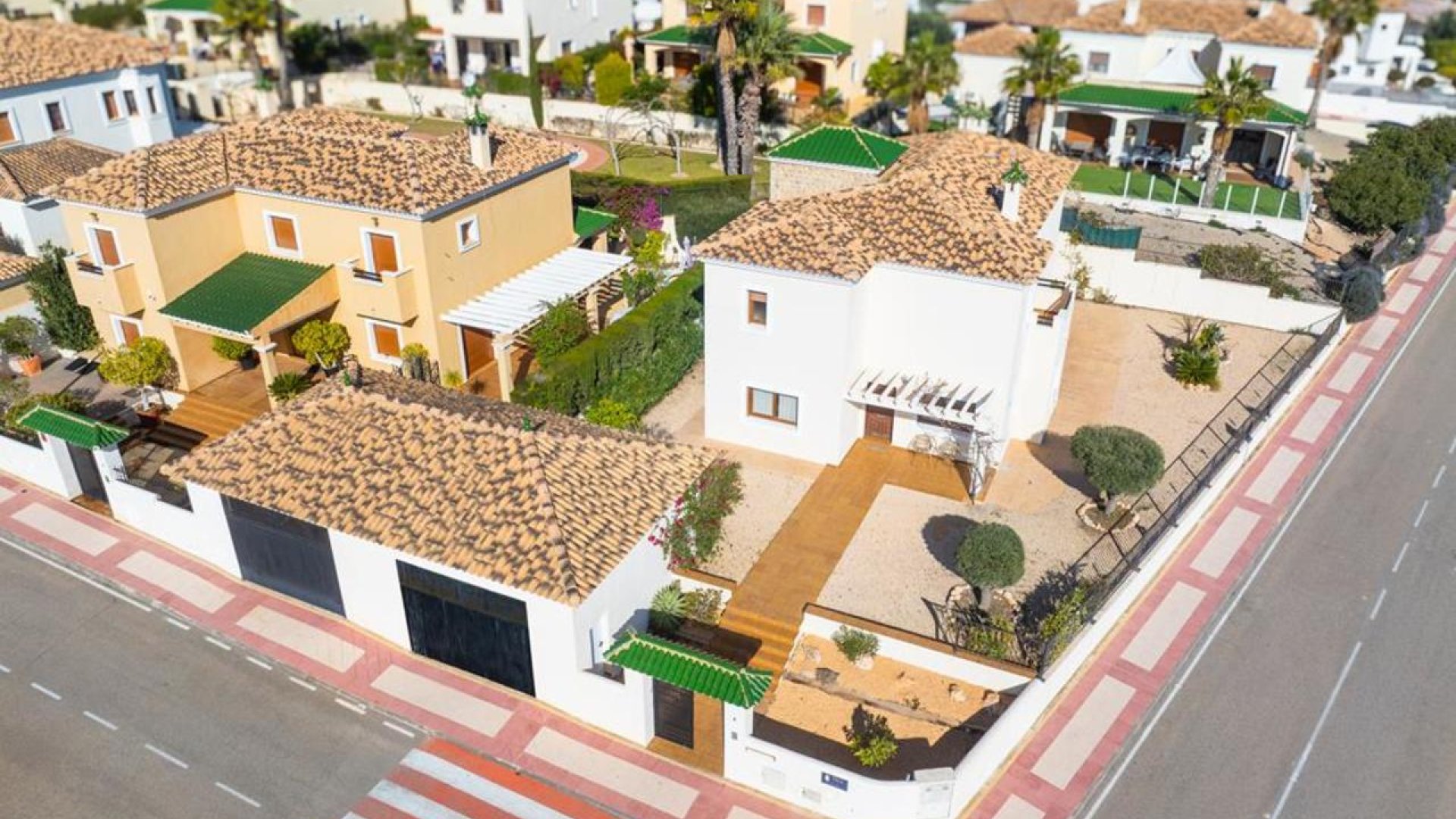 Resale - Villa -
Altaona Golf and Country Village - Altaona Golf - Country Village