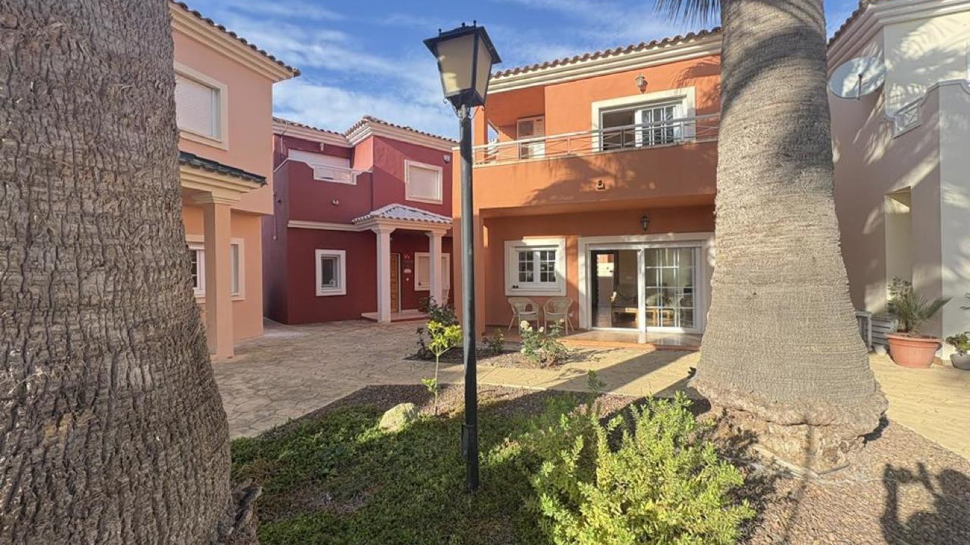 Resale - Villa -
Altaona Golf and Country Village - Altaona Golf - Country Village