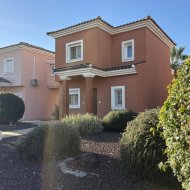 Resale - Villa -
Altaona Golf and Country Village - Altaona Golf - Country Village