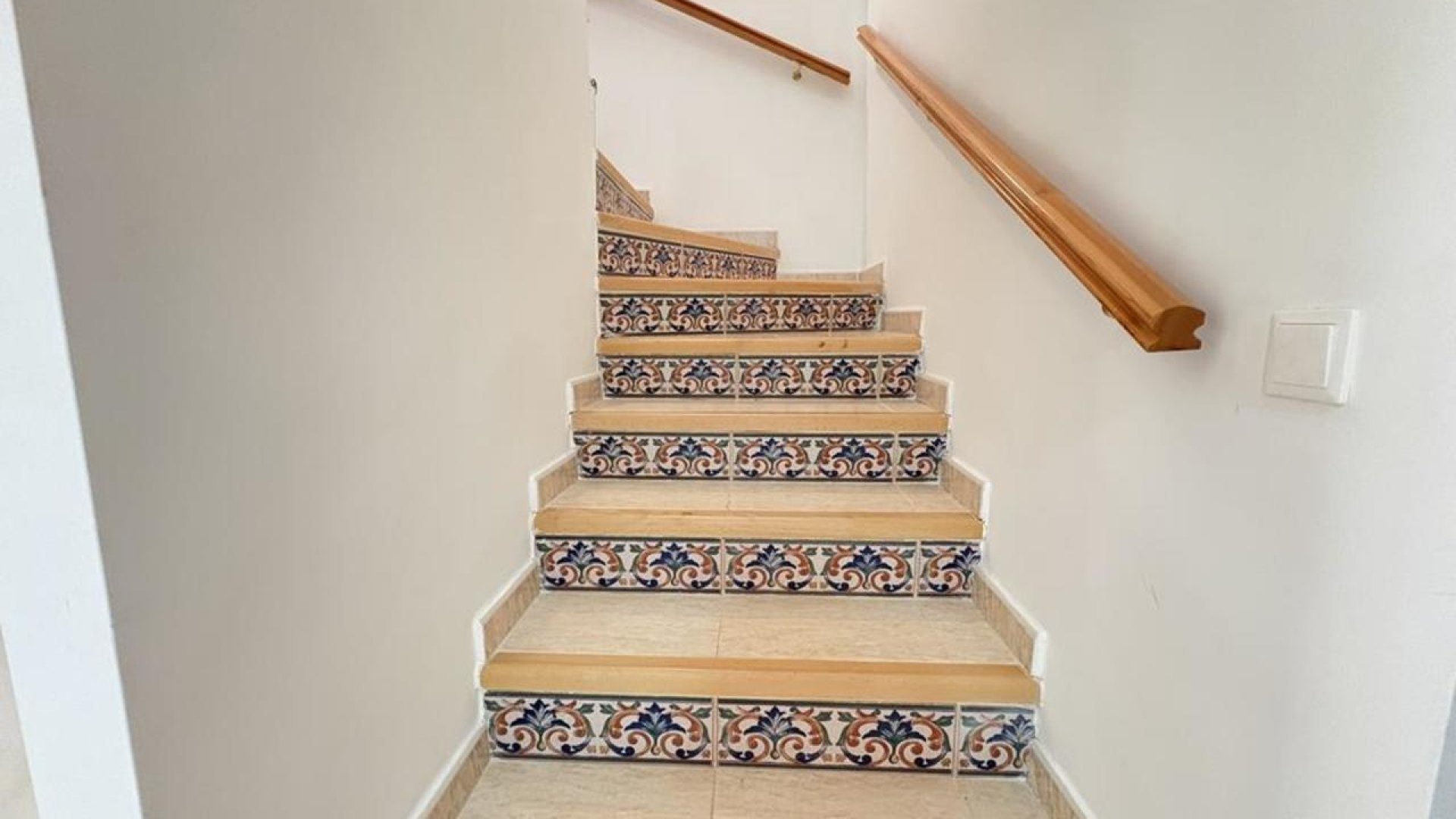 Resale - Villa -
Altaona Golf and Country Village - Altaona Golf - Country Village