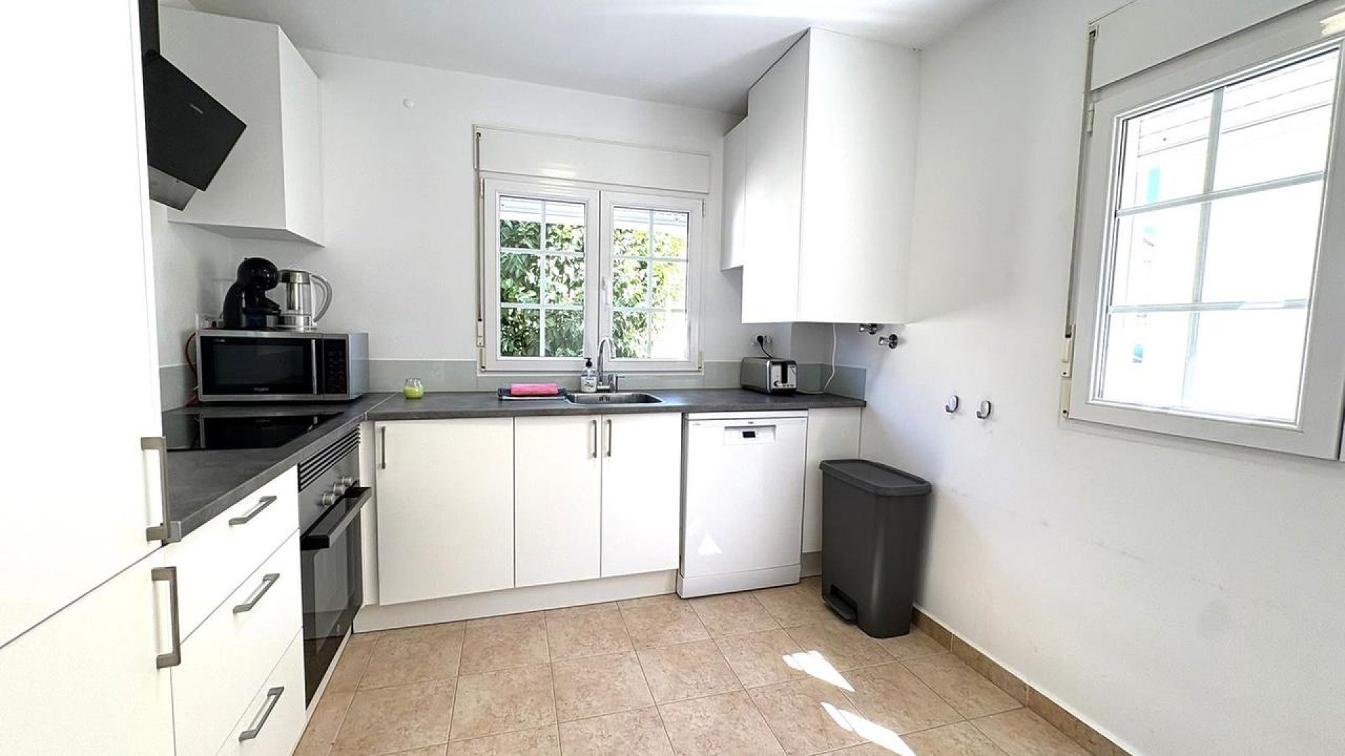 Resale - Villa -
Altaona Golf and Country Village - Altaona Golf - Country Village