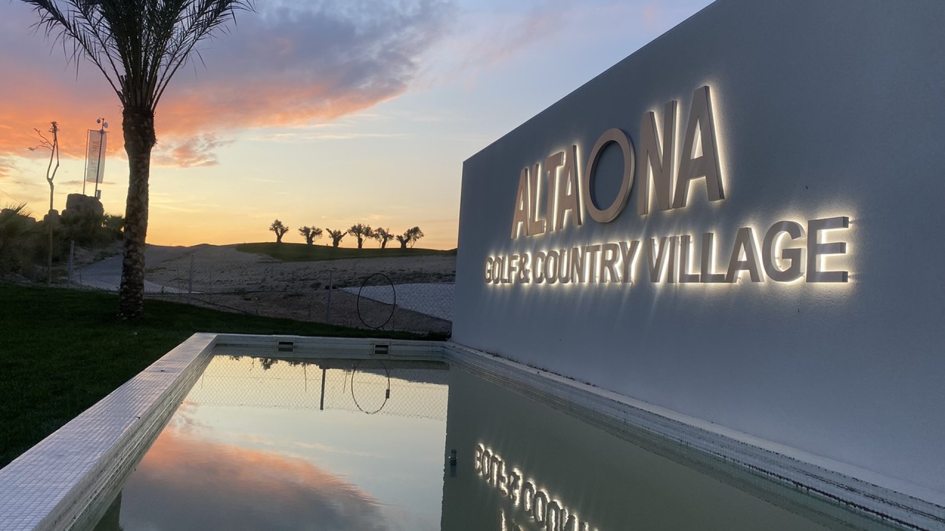 Resale - Villa -
Altaona Golf and Country Village - Altaona Golf - Country Village
