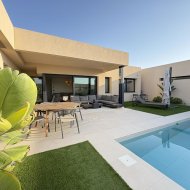 Resale - Villa -
Altaona Golf and Country Village - Altaona Golf - Country Village