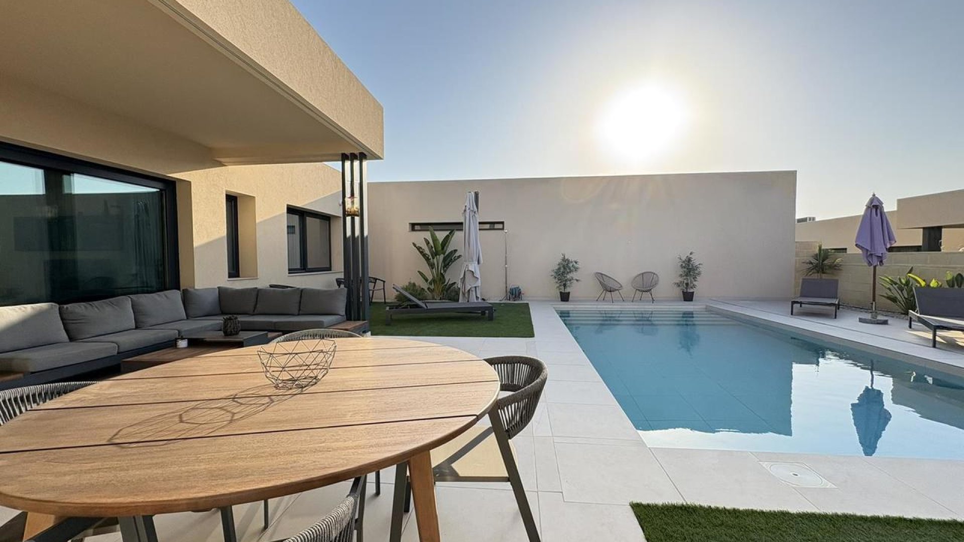 Resale - Villa -
Altaona Golf and Country Village - Altaona Golf - Country Village