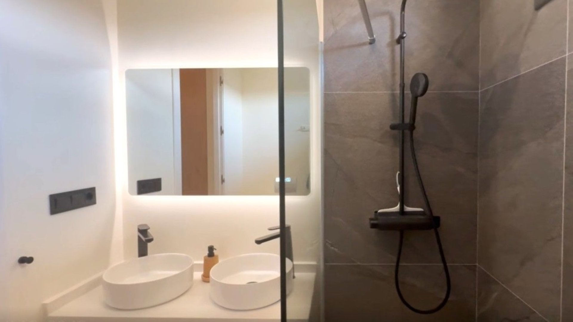 Resale - Villa -
Altaona Golf and Country Village - Altaona Golf - Country Village