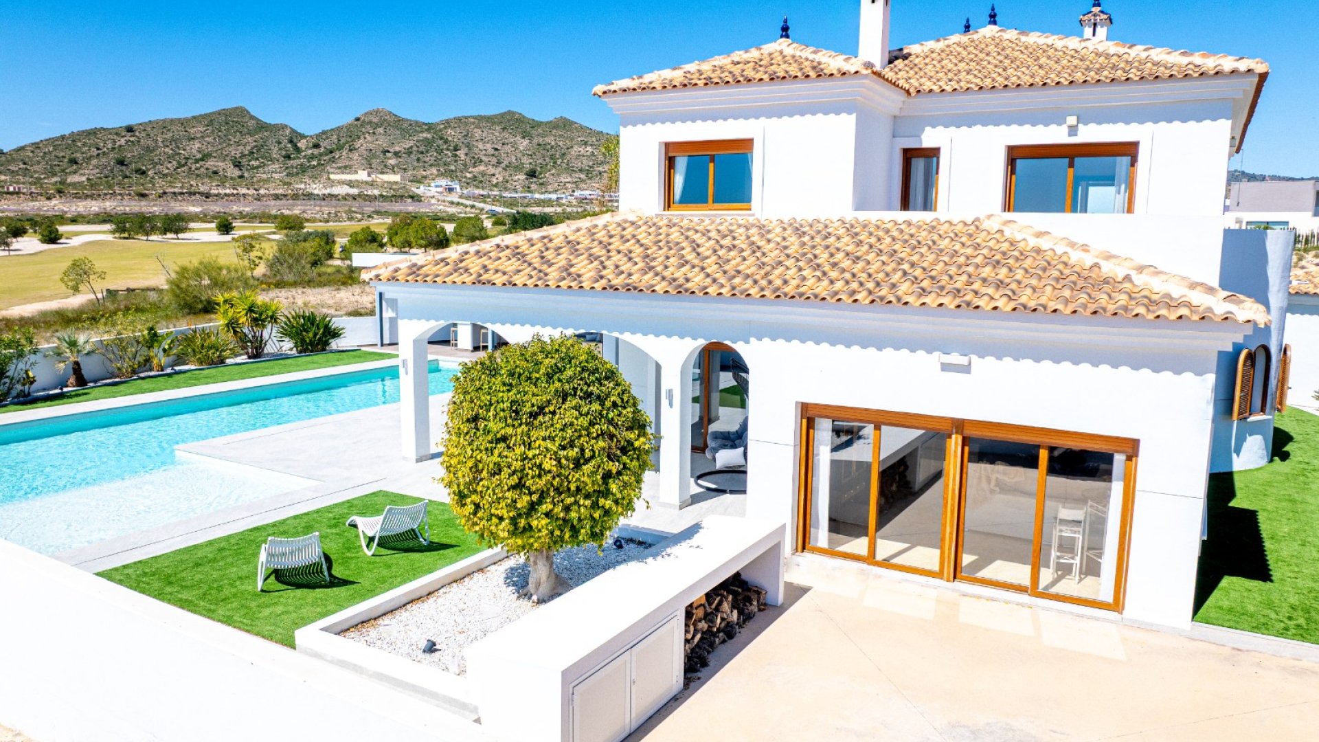 Resale - Villa -
Altaona Golf and Country Village - Altaona Golf - Country Village