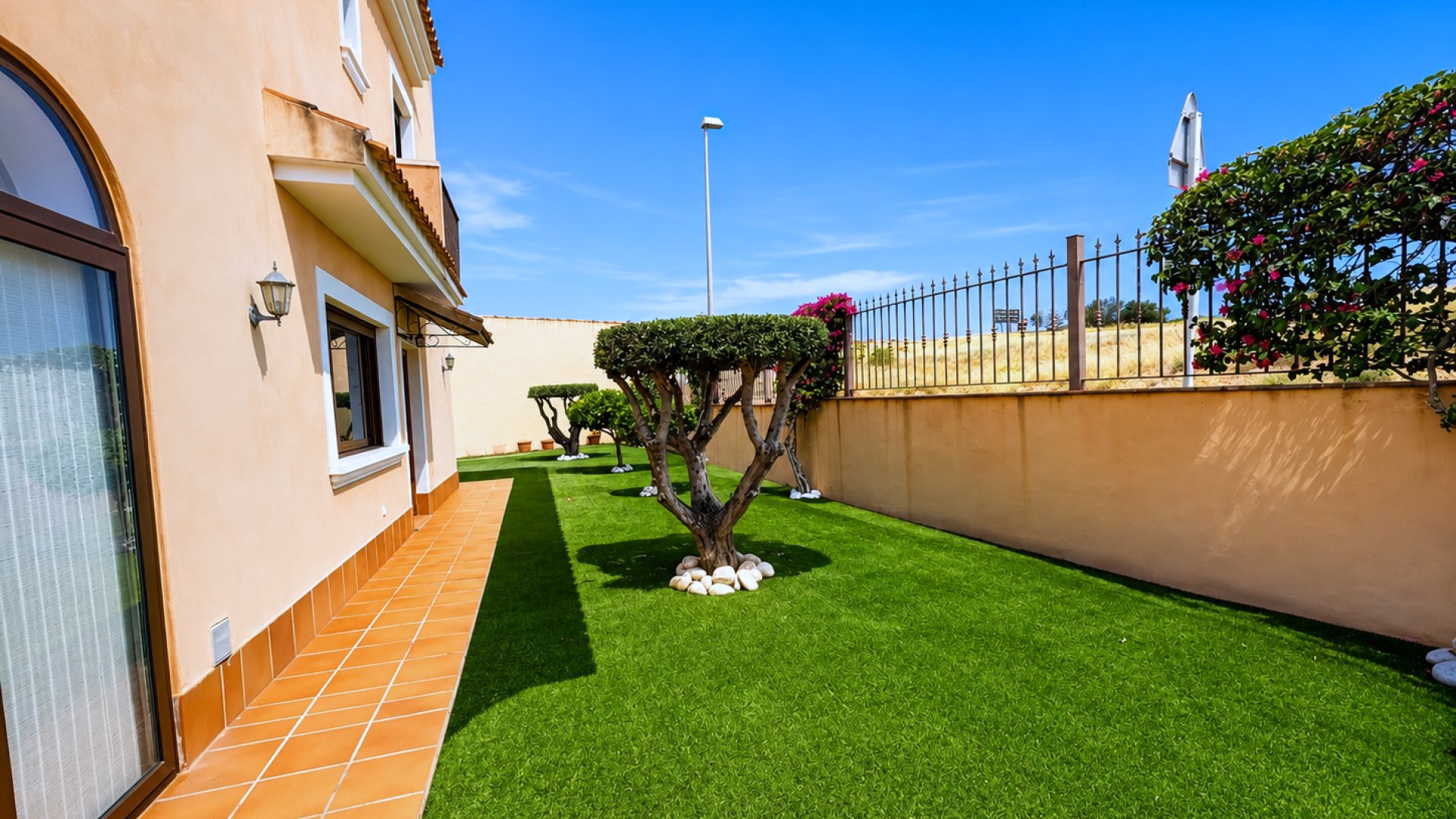 Resale - Villa -
Altaona Golf and Country Village - Altaona Golf - Country Village