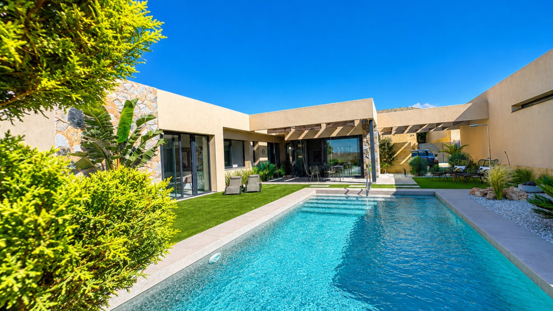 Resale - Villa -
Altaona Golf and Country Village - Altaona Golf - Country Village