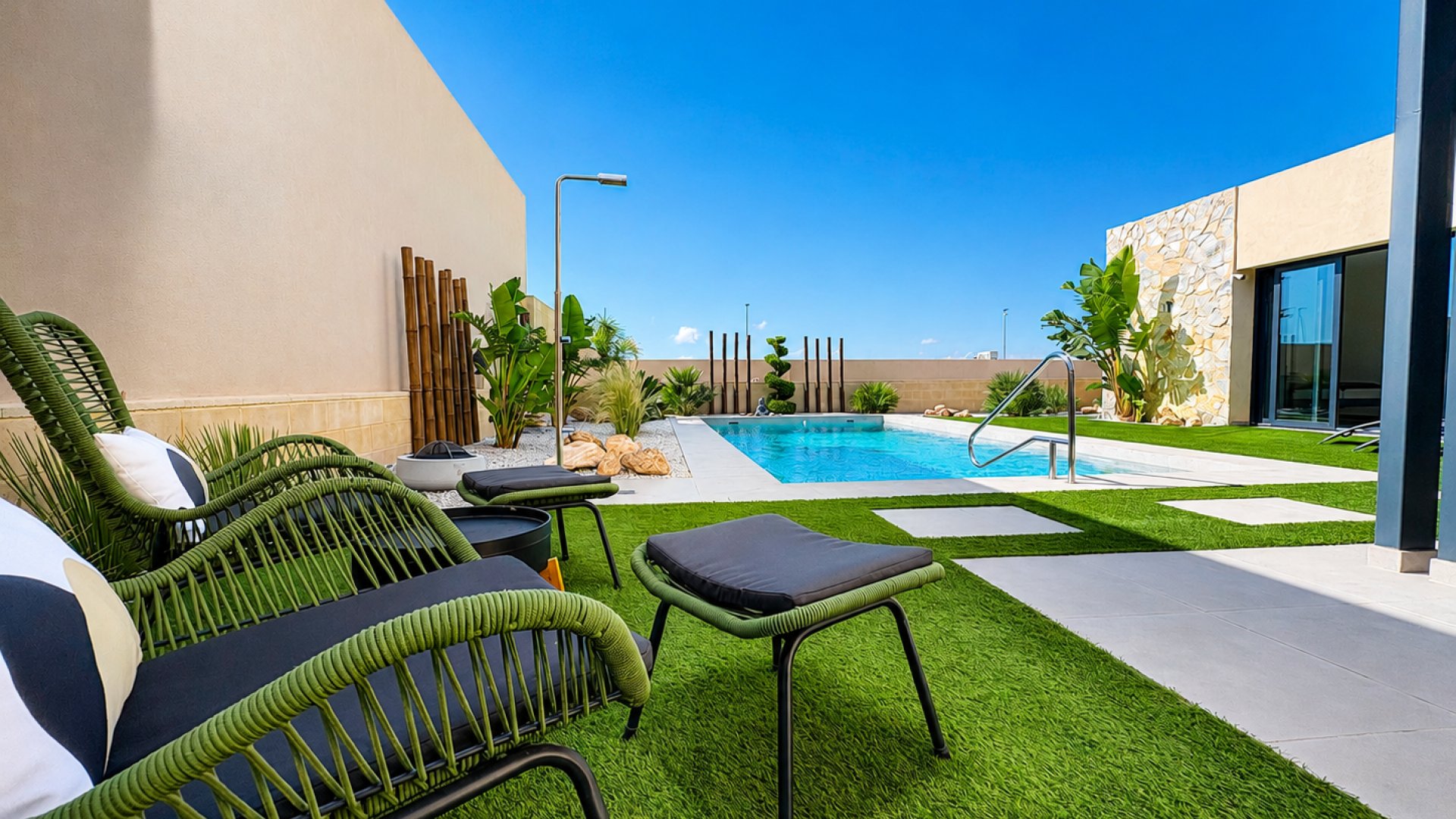 Resale - Villa -
Altaona Golf and Country Village - Altaona Golf - Country Village