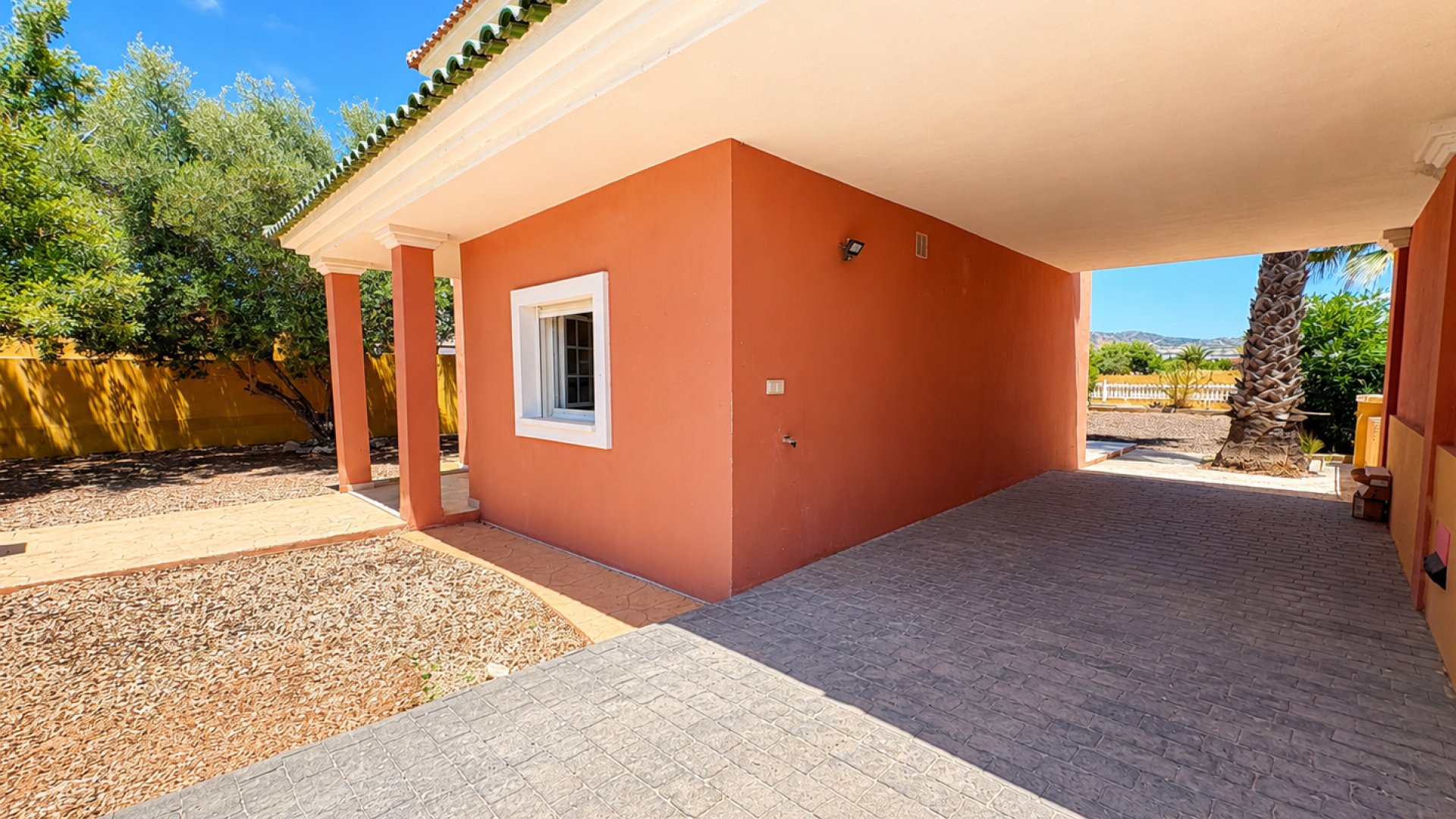 Resale - Villa -
Altaona Golf and Country Village - Altaona Golf - Country Village