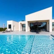 Resale - Villa -
Altaona Golf and Country Village - Altaona Golf - Country Village