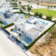 Resale - Villa -
Altaona Golf and Country Village - Altaona Golf - Country Village