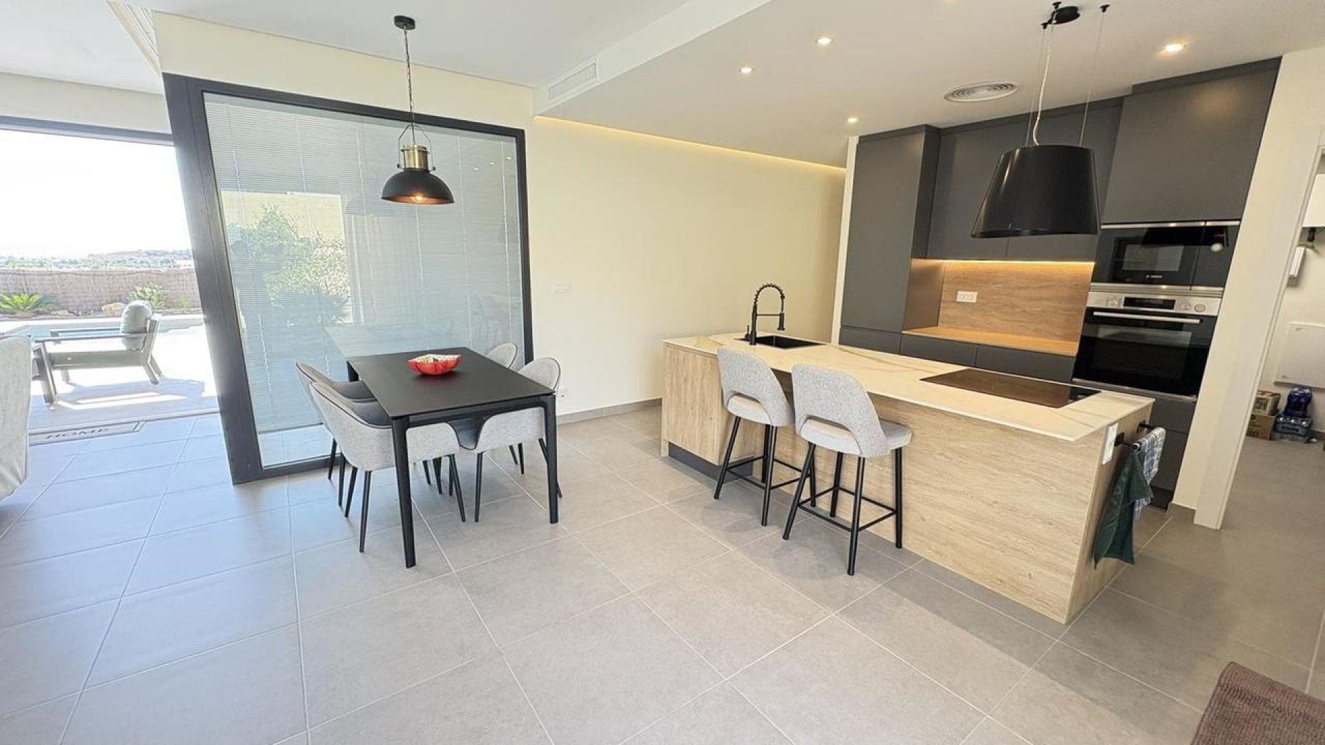 Resale - Villa -
Altaona Golf and Country Village - Altaona Golf - Country Village