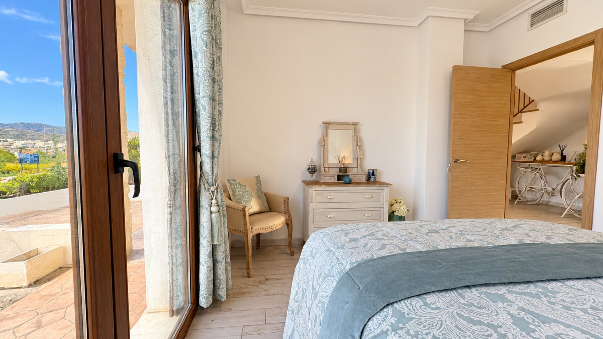 Resale - Villa -
Altaona Golf and Country Village - Altaona Golf - Country Village