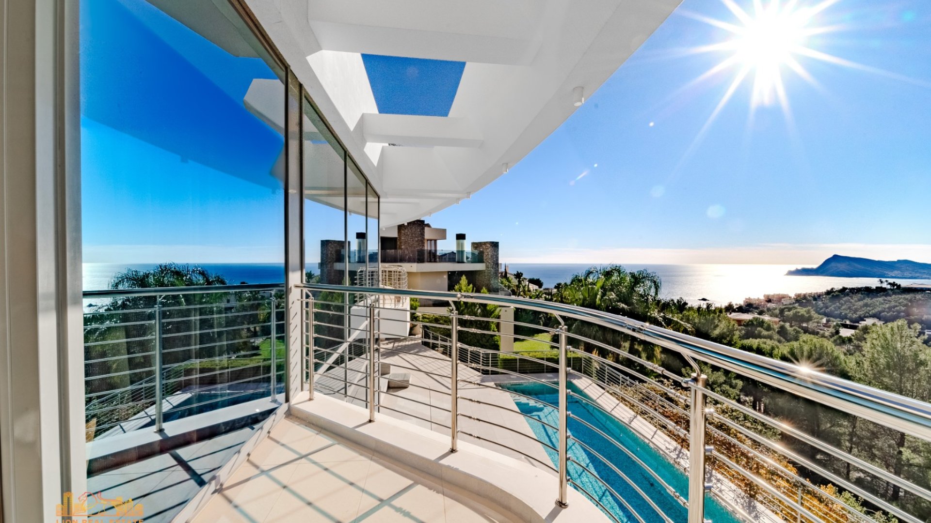 Resale - Villa -
Altea