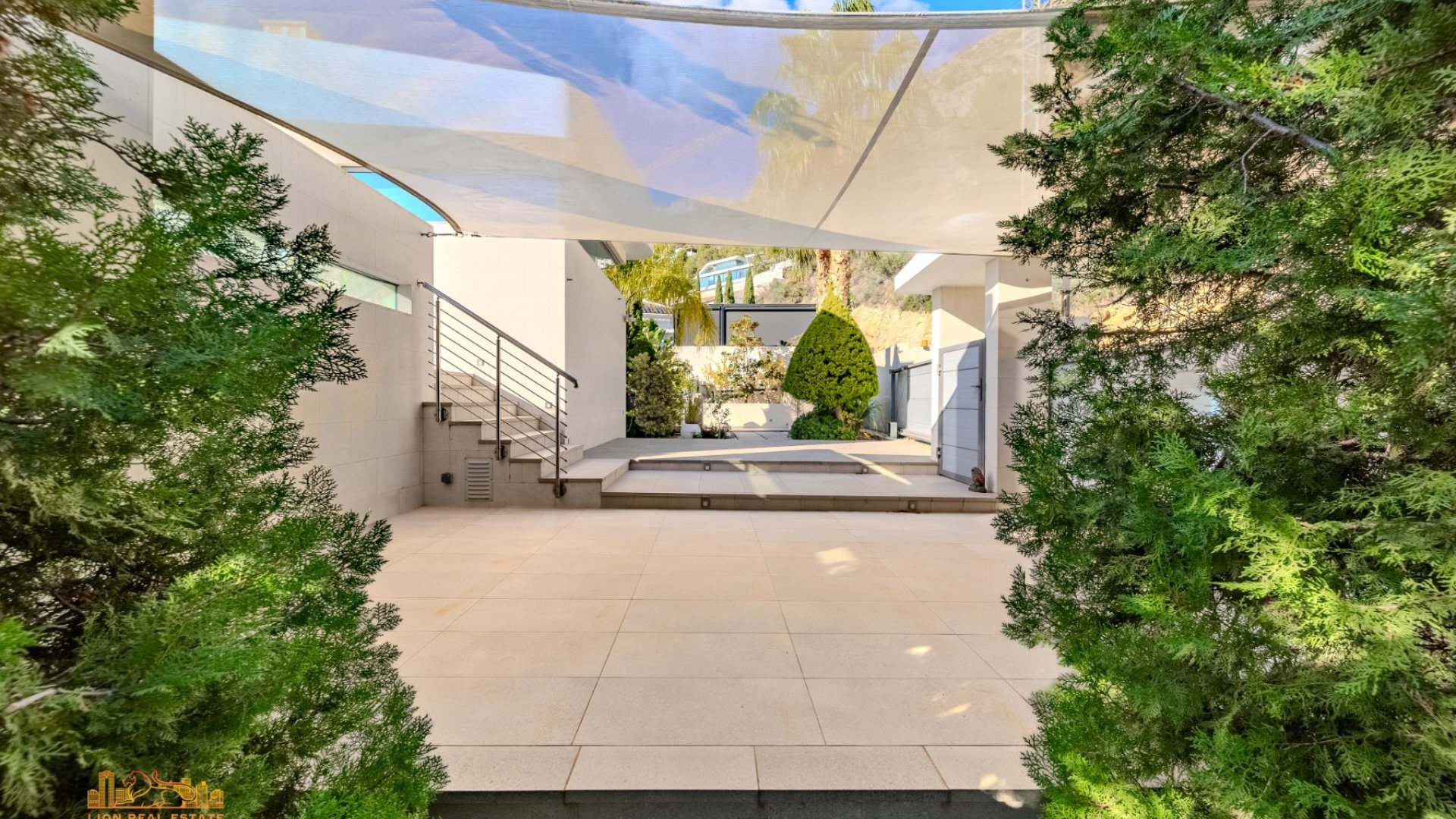 Resale - Villa -
Altea