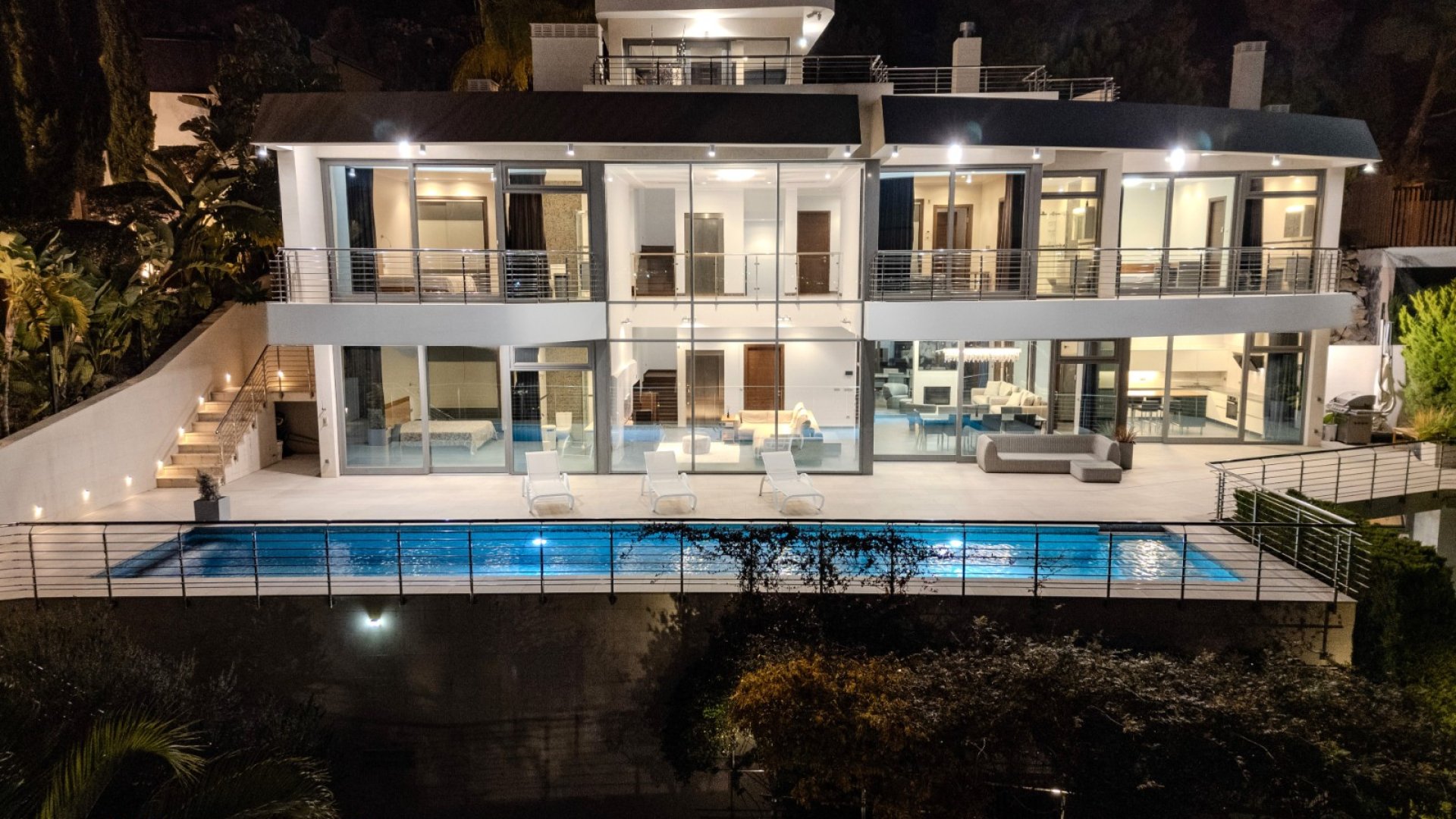 Resale - Villa -
Altea