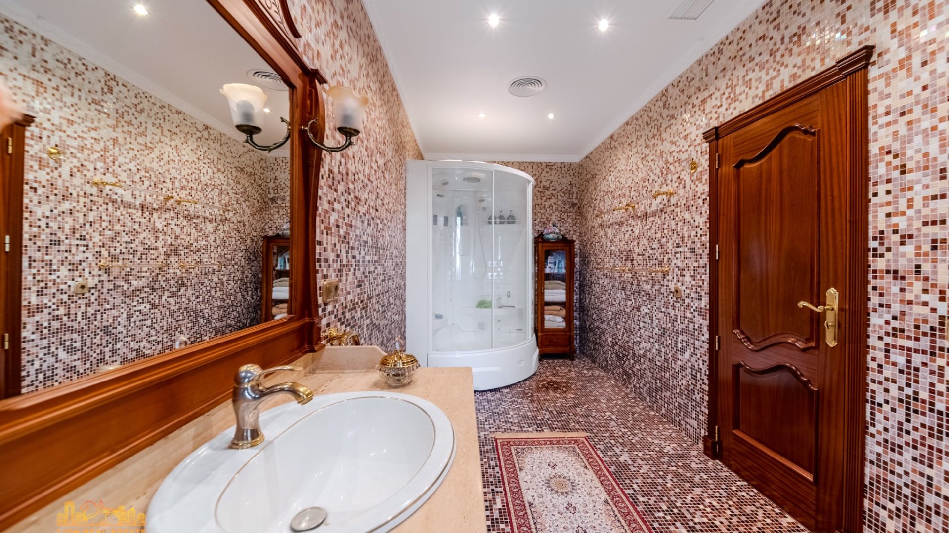 Resale - Villa -
Altea