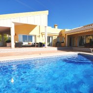 Resale - Villa -
Altea