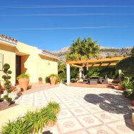 Resale - Villa -
Altea