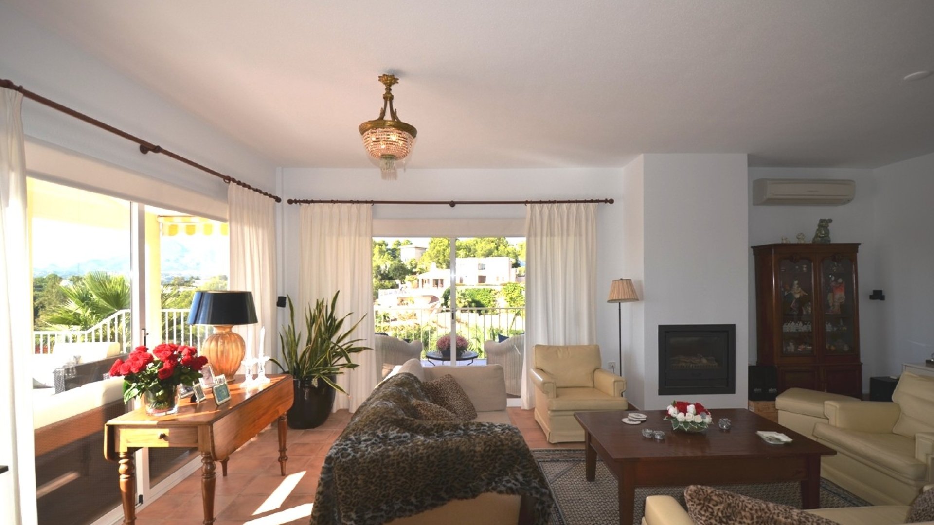 Resale - Villa -
Altea