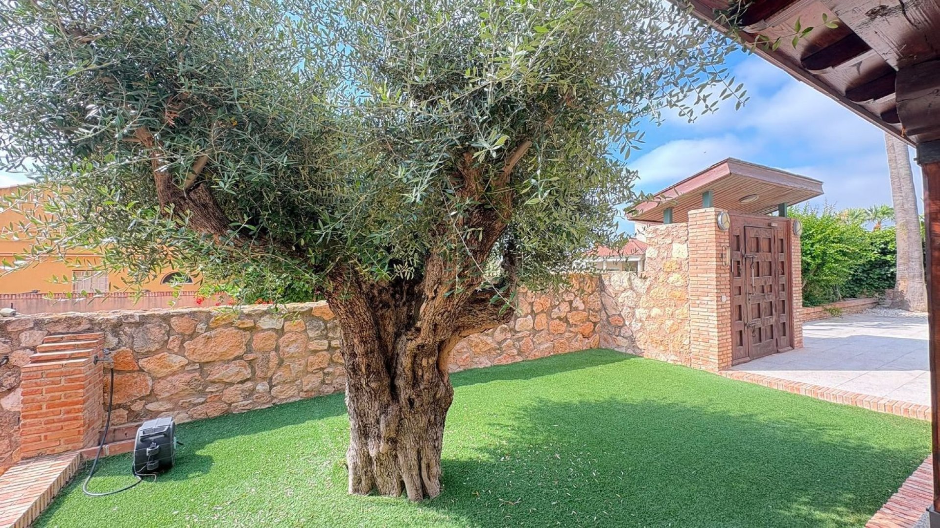 Resale - Villa -
Altorreal