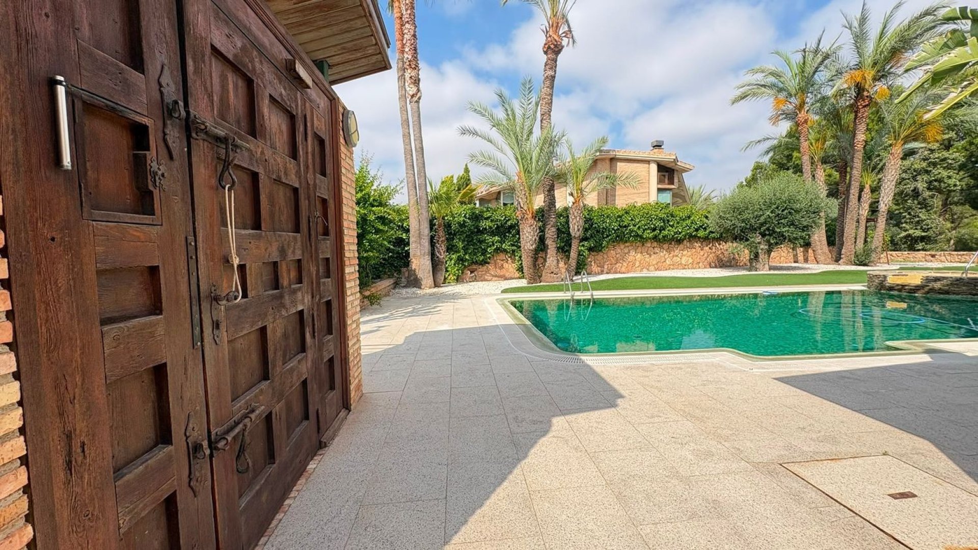 Resale - Villa -
Altorreal