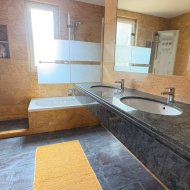 Resale - Villa -
Altorreal