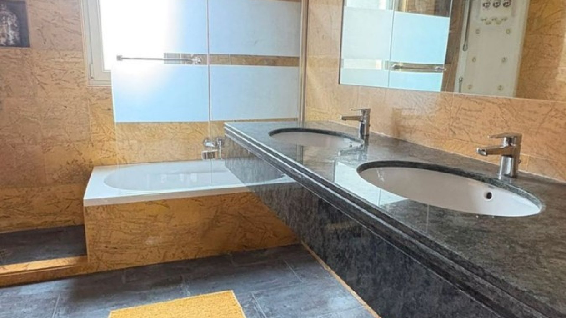 Resale - Villa -
Altorreal