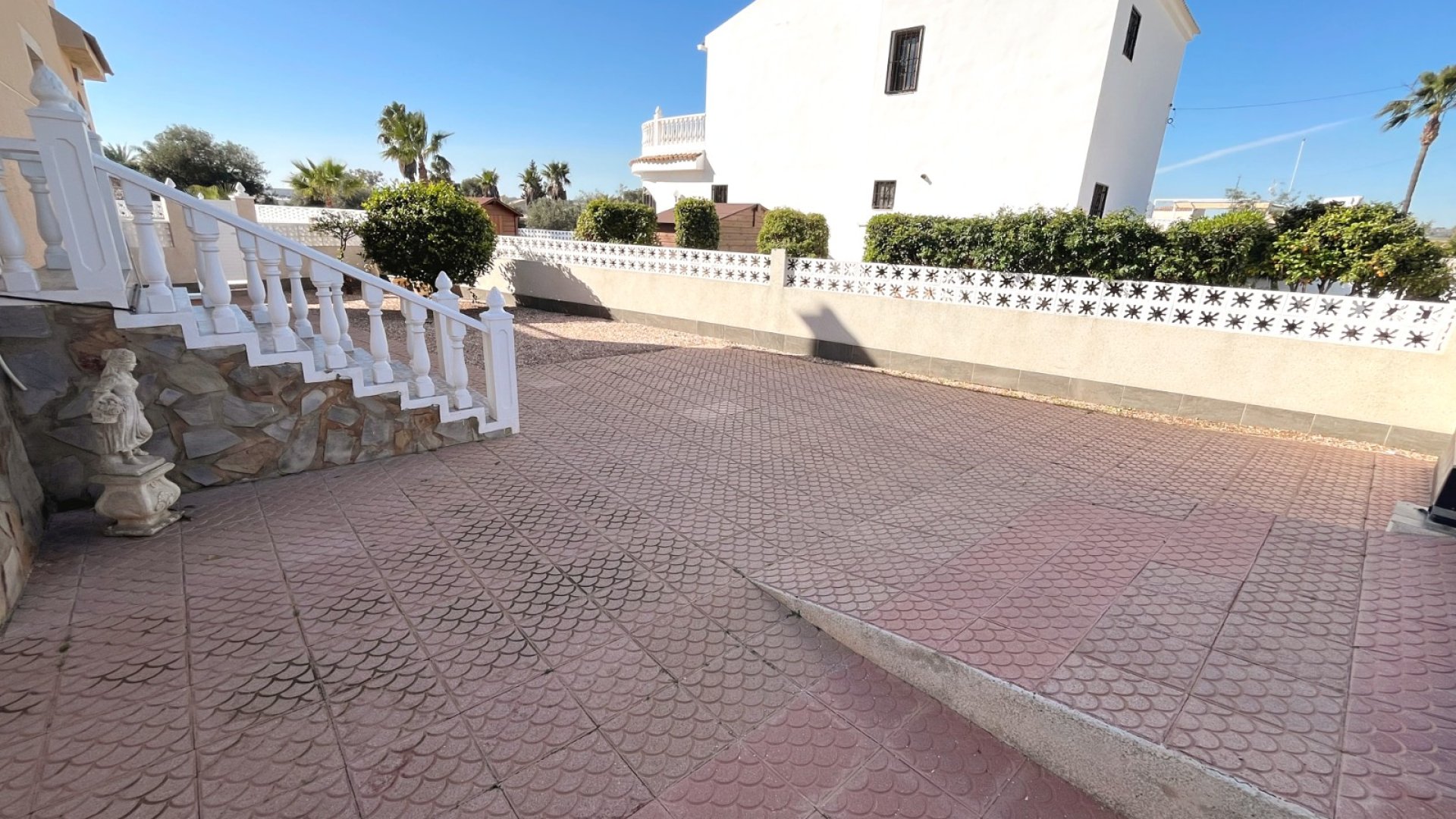 Resale - Villa -
Benijofar - Monte Azul