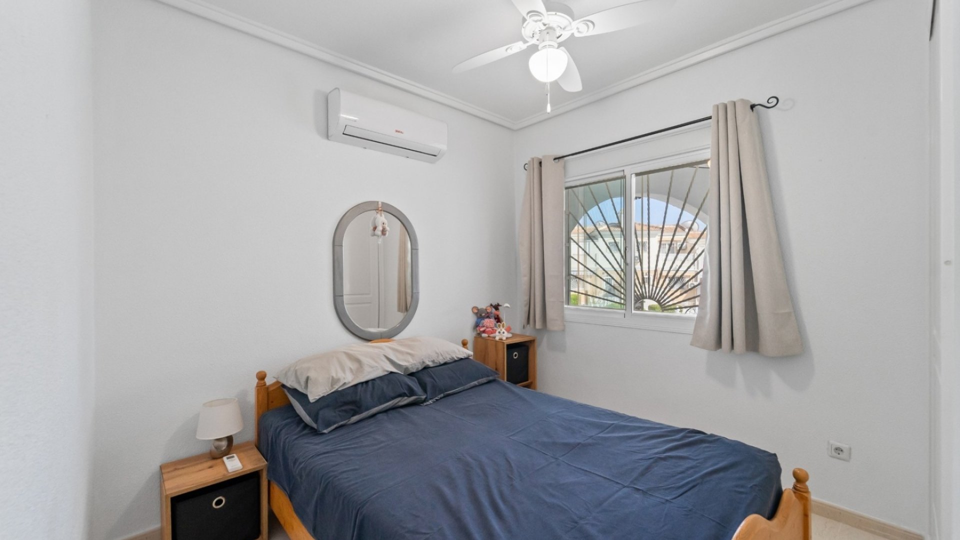 Resale - Villa -
Benijofar - Monte Azul