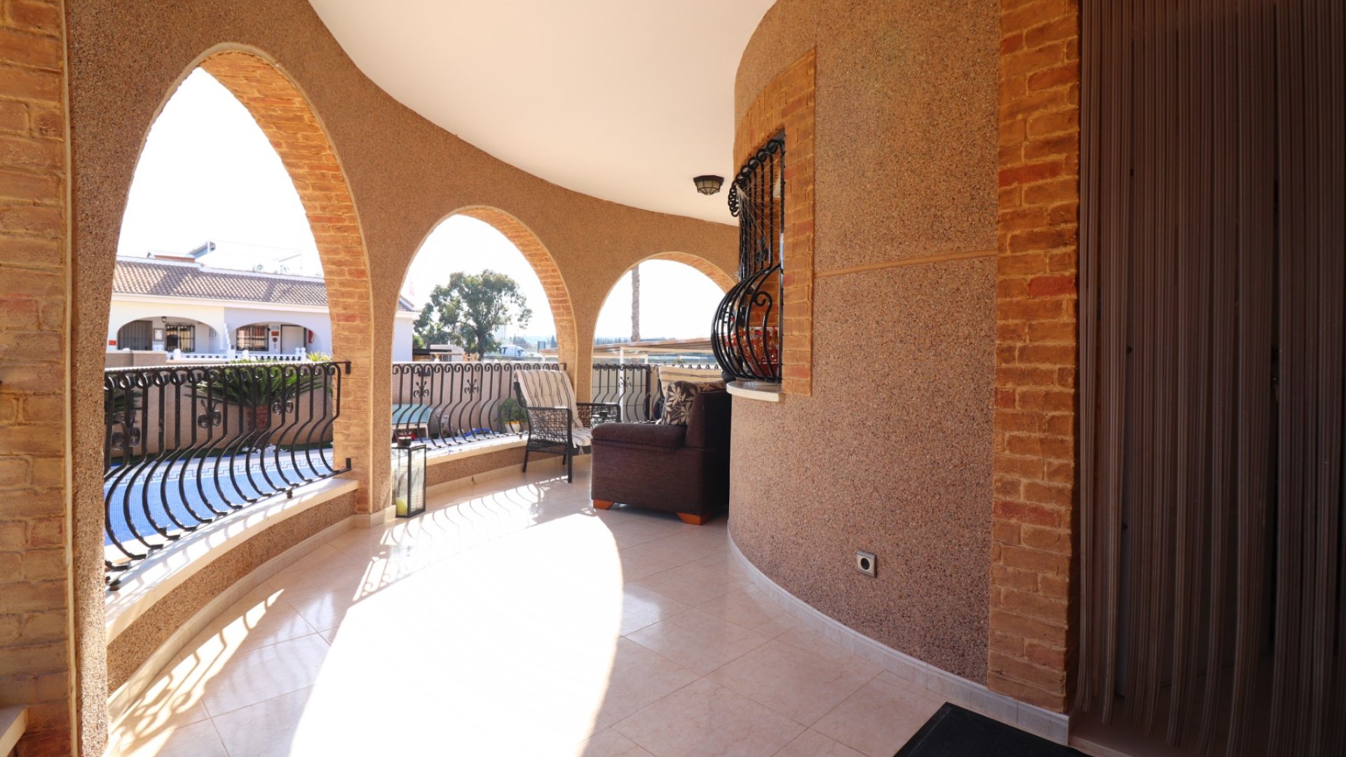 Resale - Villa -
Benijofar - Monte Azul