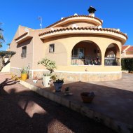 Resale - Villa -
Benijofar - Monte Azul