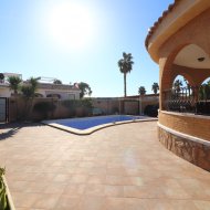 Resale - Villa -
Benijofar - Monte Azul