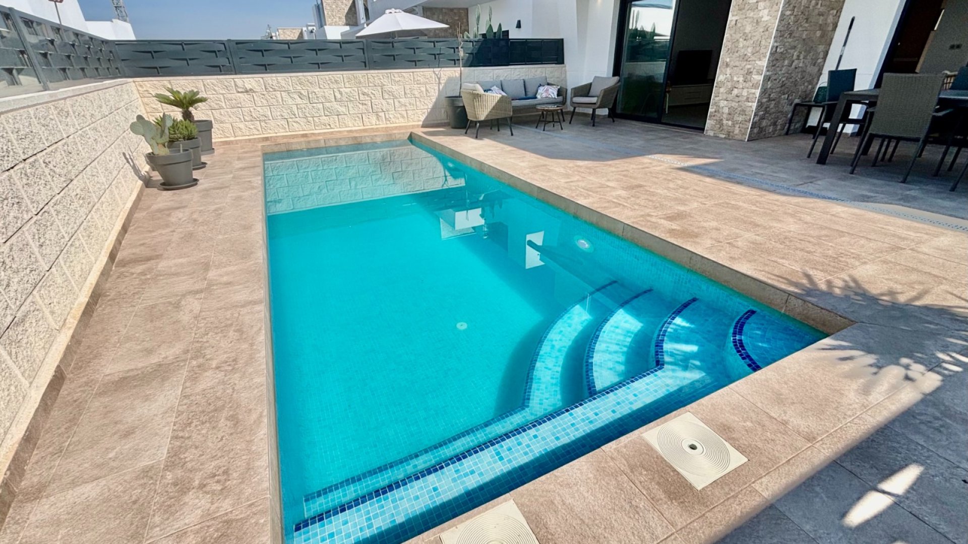 Resale - Villa -
Benijofar