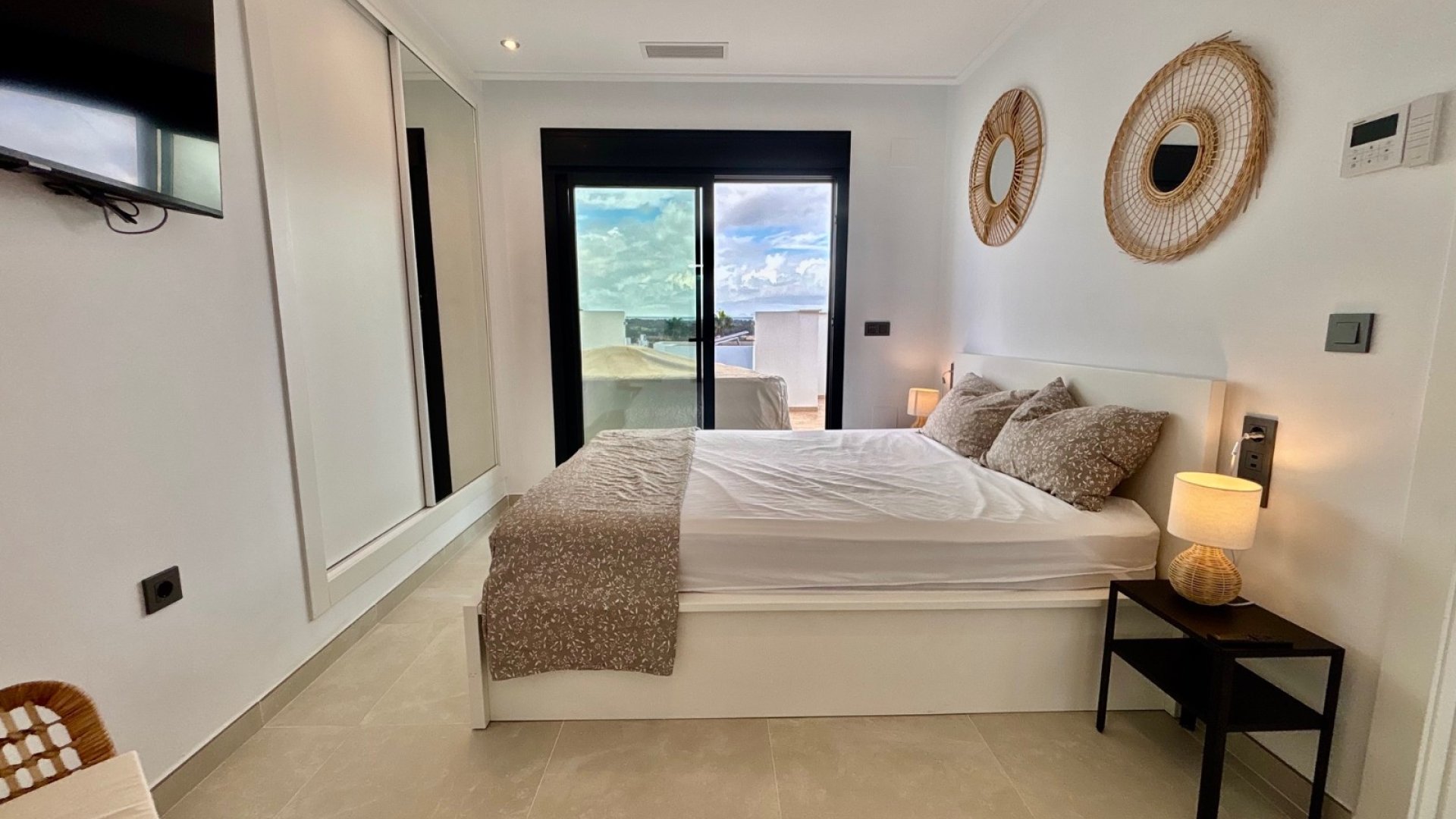 Resale - Villa -
Benijofar