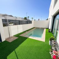 Resale - Villa -
Benijofar